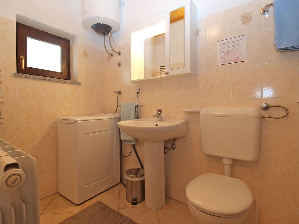 House Sandra 1430 Peresiji Екстериор снимка
